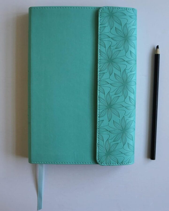 Biblia Reina Valera 1960, Letra Grande, Símil Piel, Manual - Imagen 4