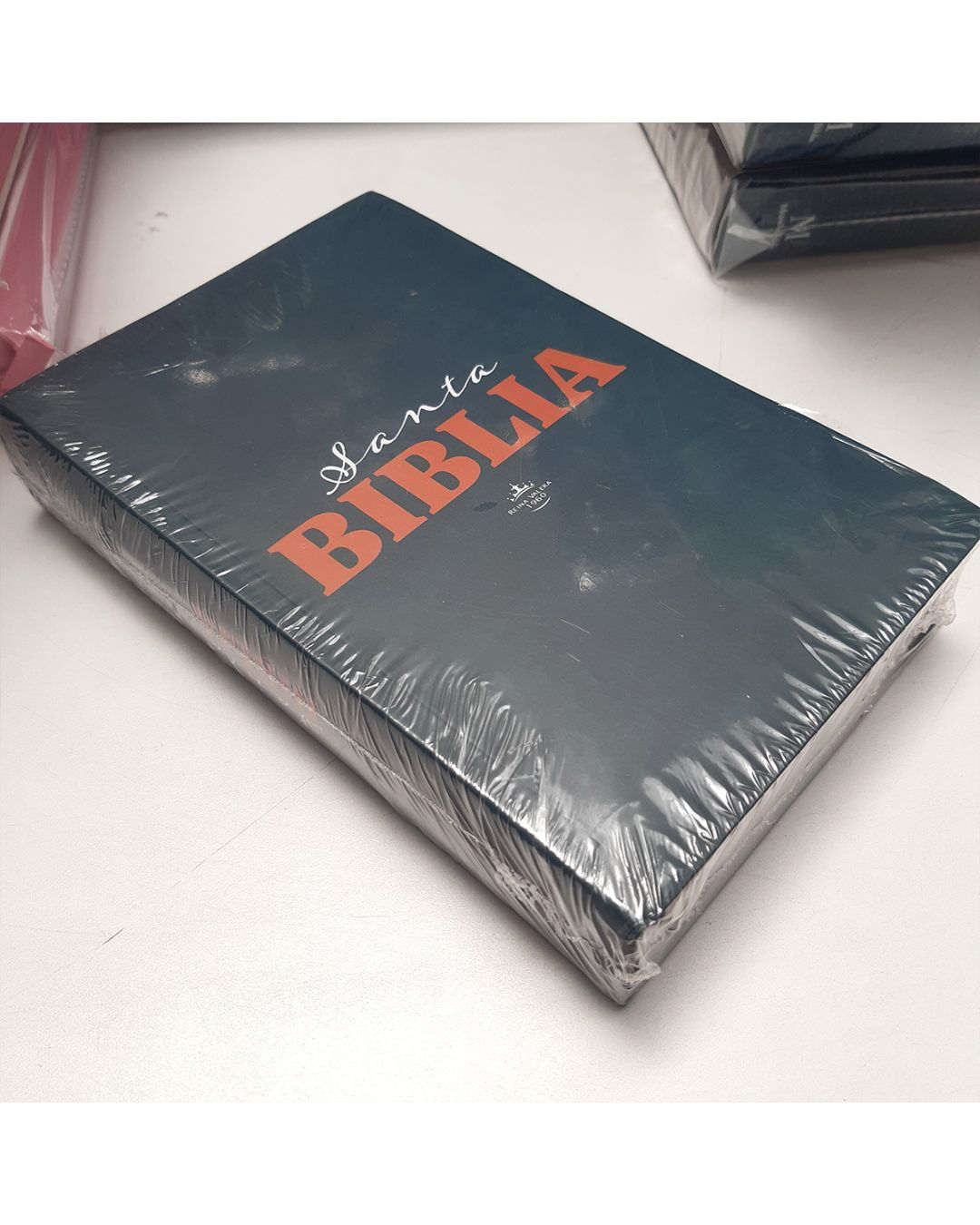 Biblia Reina Valera 1960, Letra Grande, Tapa Blanda, Manual, Azul - Imagen 2